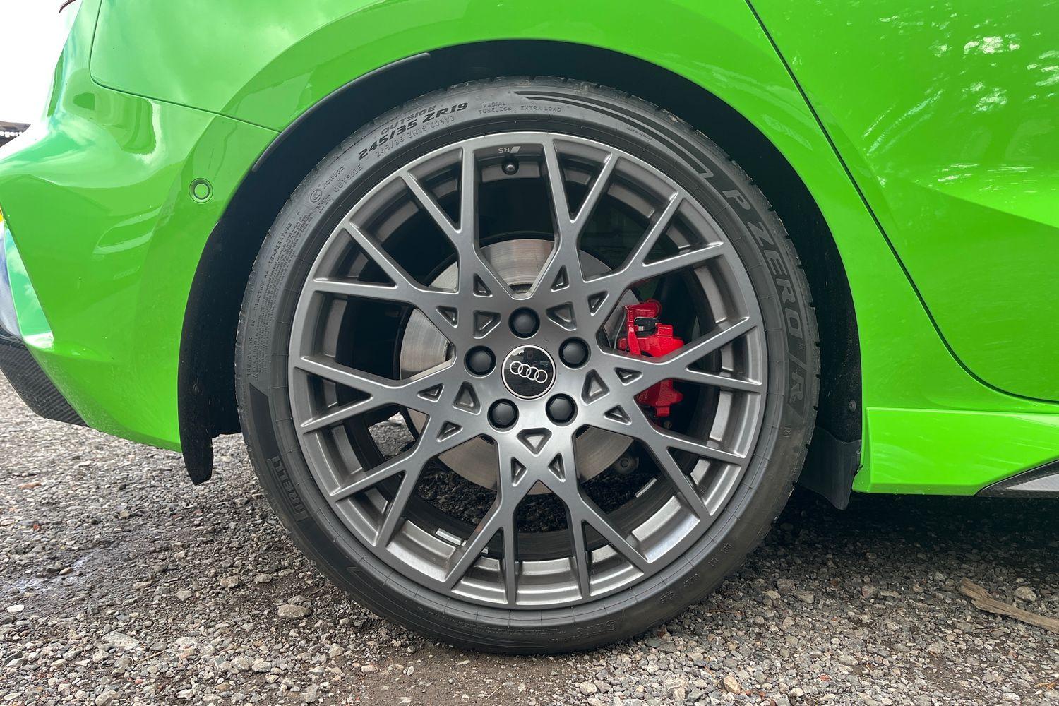 Audi RS3 Photo 23