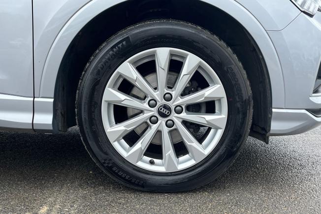 AUDI Q3 Photo 5