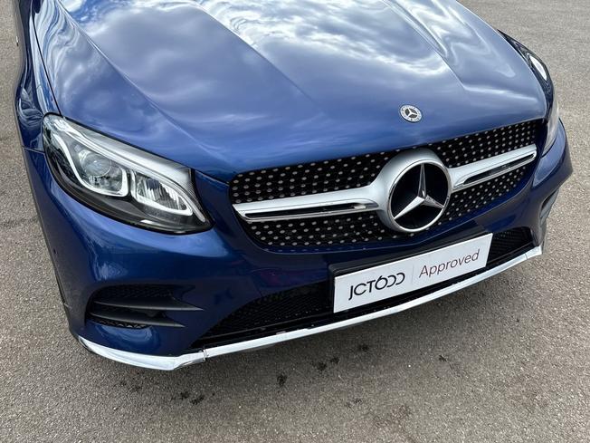 MERCEDES-BENZ GLC Photo 33