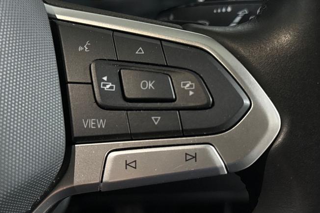 VOLKSWAGEN Taigo Photo 17