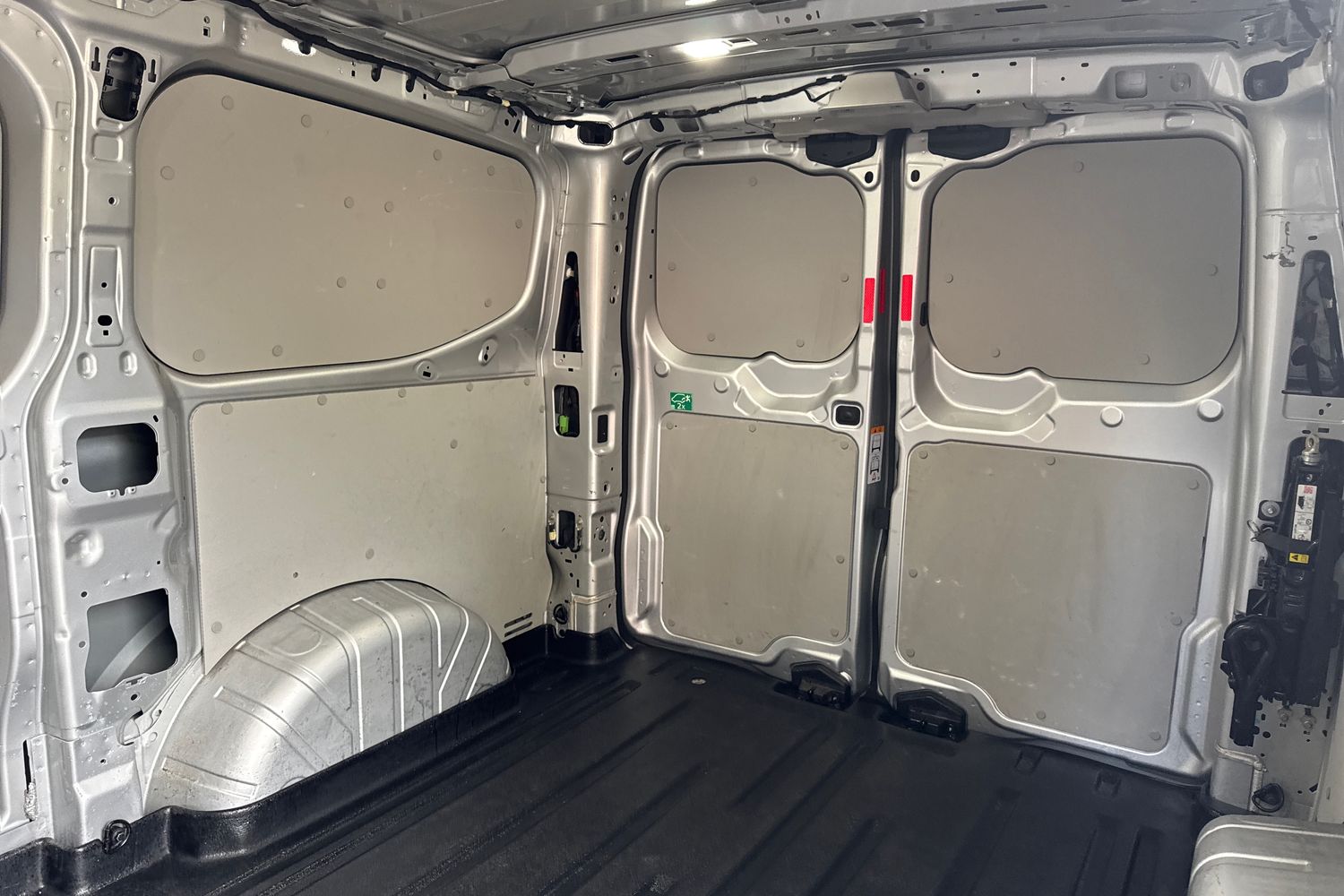 Ford TRANSIT CUSTOM Photo 3