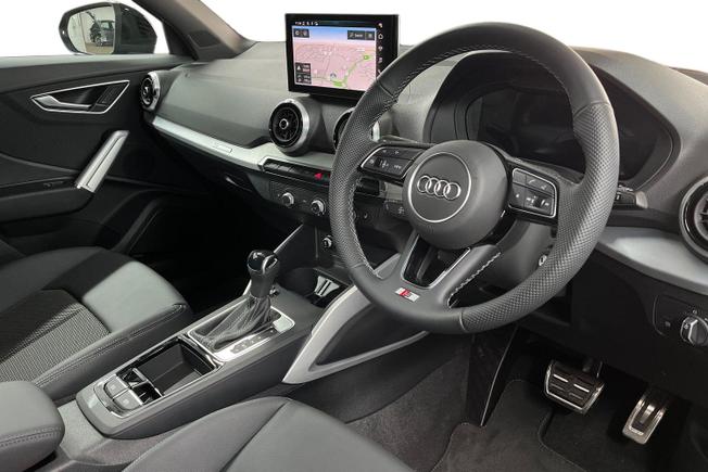 AUDI Q2 Photo 6