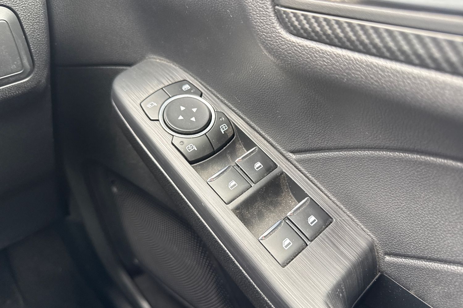 Ford KUGA Photo 15