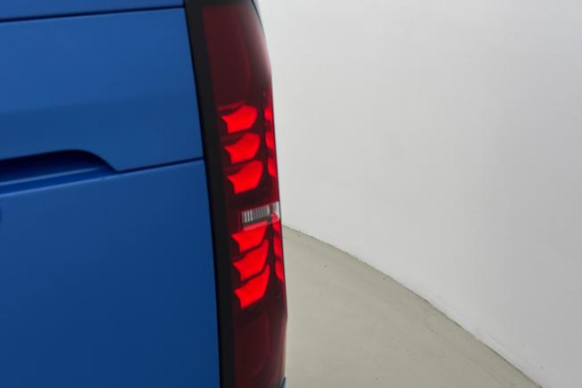 VOLKSWAGEN Transporter Photo 18