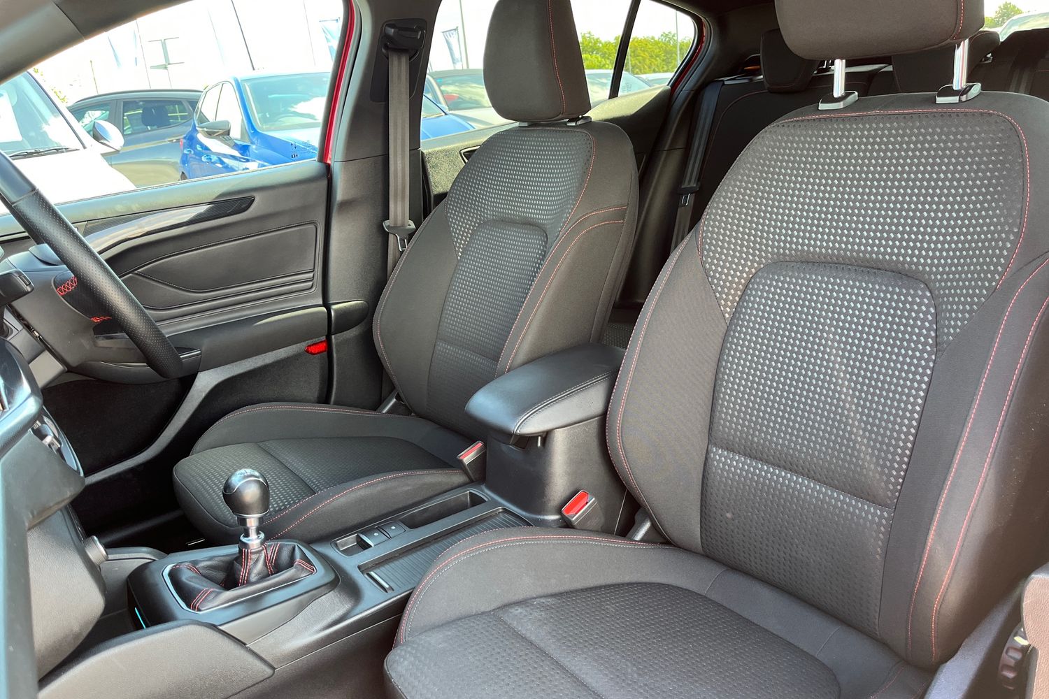 Ford Focus Photo 18