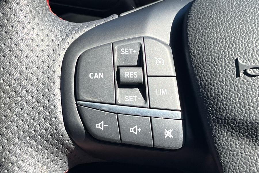Ford Focus Photo autoimg-086fa4296a787877f07fbc0298a80c0e45478aa5.jpg