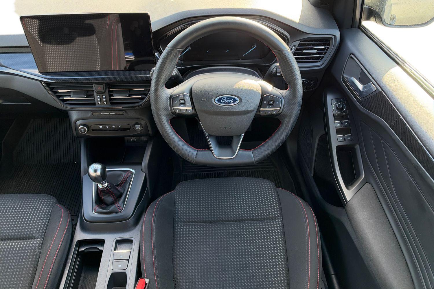 Ford FOCUS Photo 10