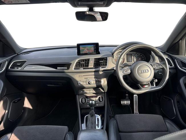 AUDI Q3 Photo 10