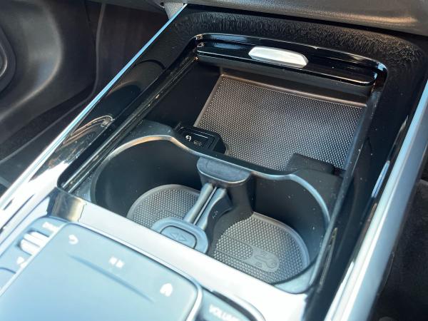 Mercedes-Benz EQB Photo autoimg-0873abf491c110efb08c349099aecb3e8686877c.jpg