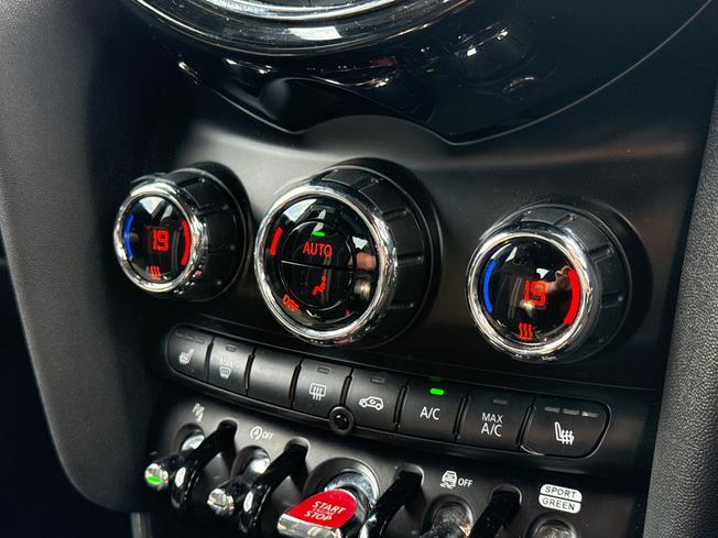 MINI Hatch Photo 34
