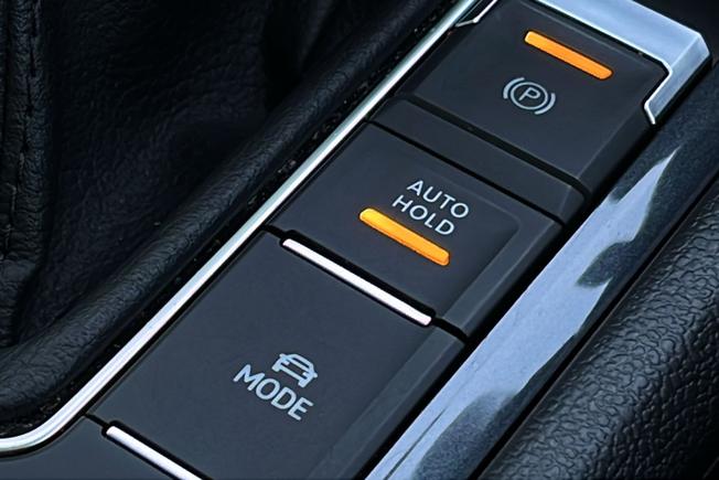 VOLKSWAGEN Tiguan Photo 26
