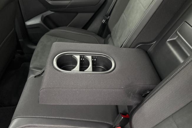 VOLKSWAGEN T-Roc Photo 33