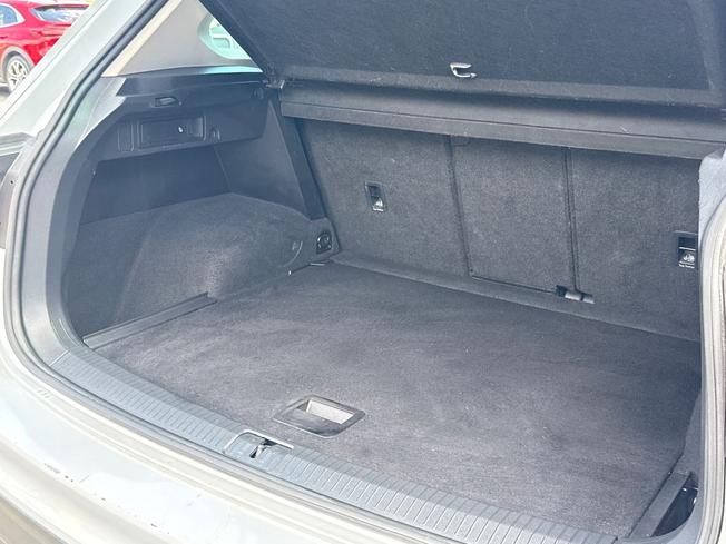 VOLKSWAGEN Tiguan Photo 38
