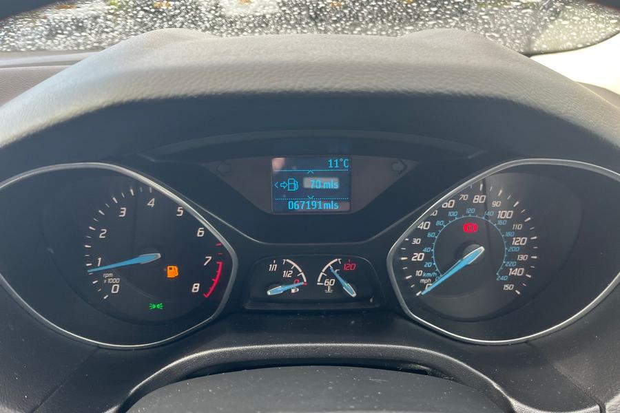 Ford FOCUS Photo autoimg-0886fc6f887880c663b745944432b01b315703c1.jpg