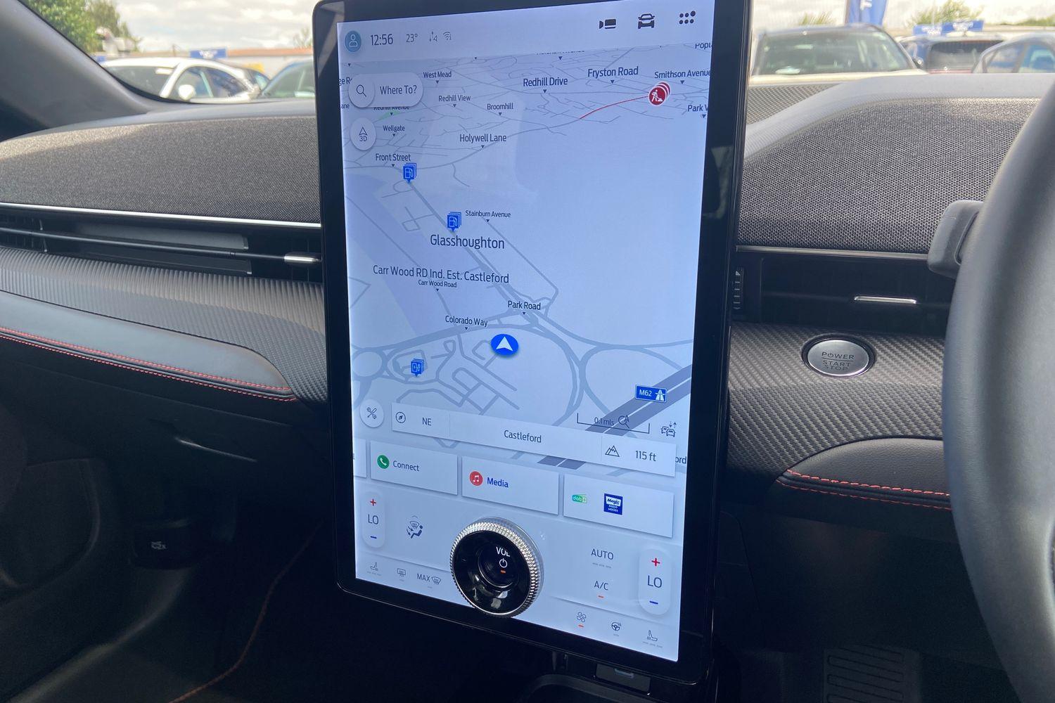 Ford Mustang Mach-E Photo 24