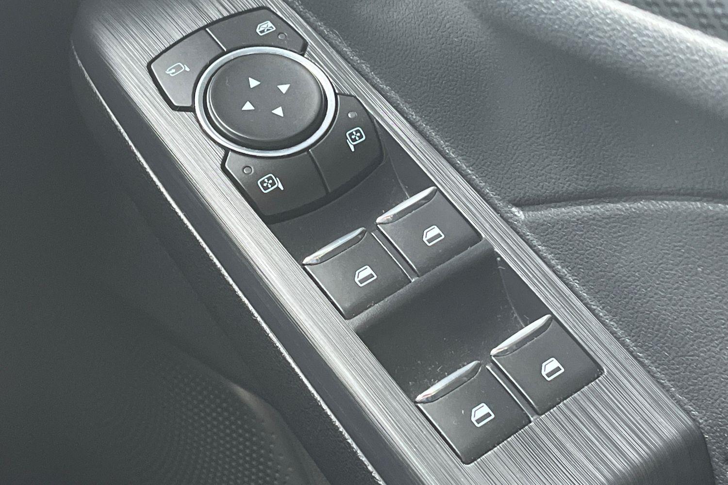 Ford KUGA Photo 15