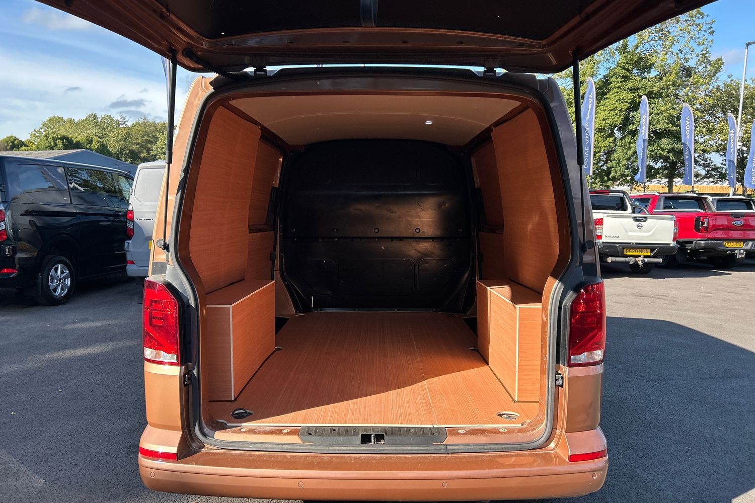 Volkswagen TRANSPORTER Photo 6