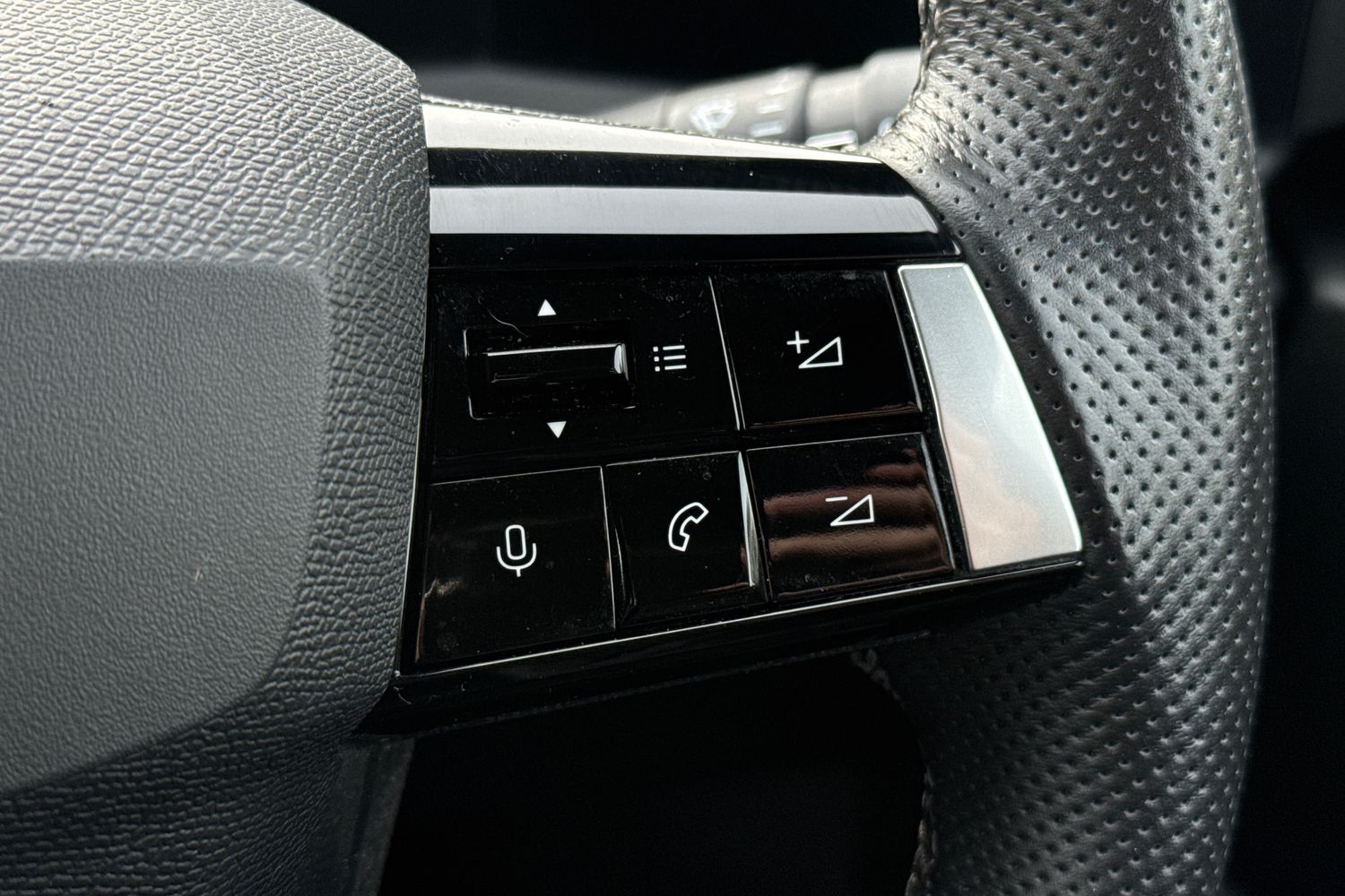Vauxhall ASTRA Photo 29