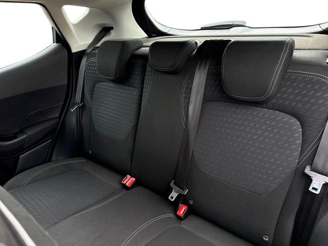 FORD Fiesta Photo 9