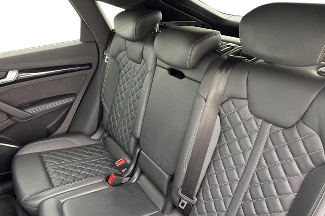 AUDI Q5 Photo 9