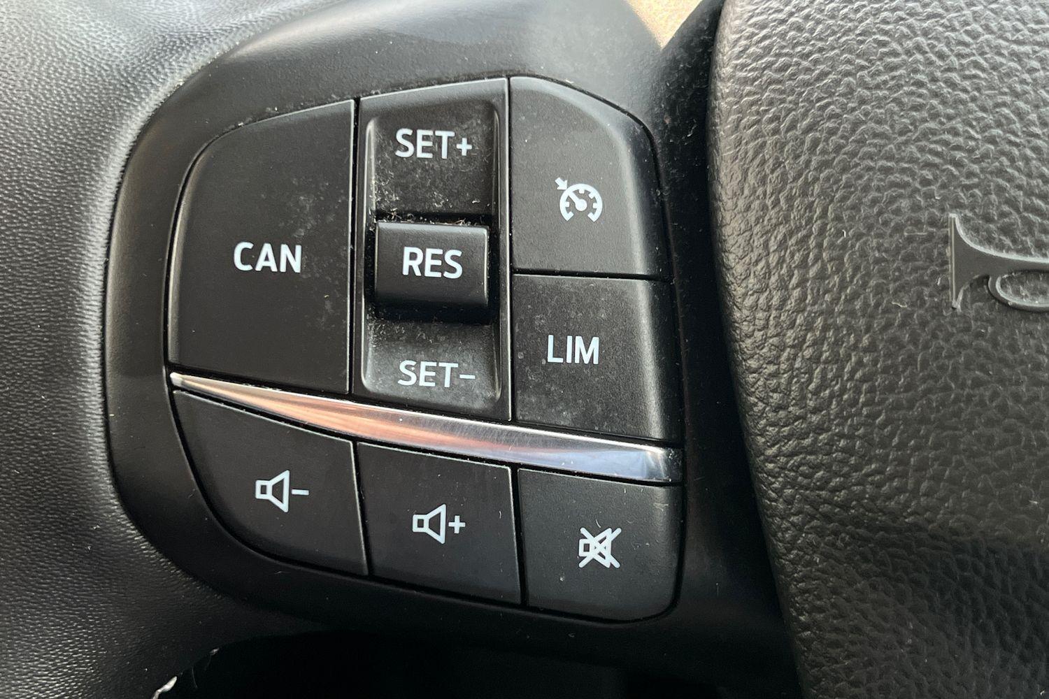 Ford Focus Photo 24