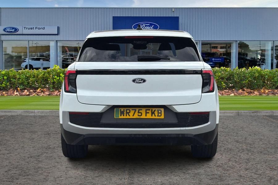Ford Explorer Photo autoimg-089da3acb763e5357d77790992aff084e843cc5b.jpg