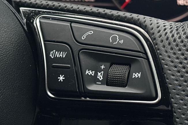 AUDI Q2 Photo 17