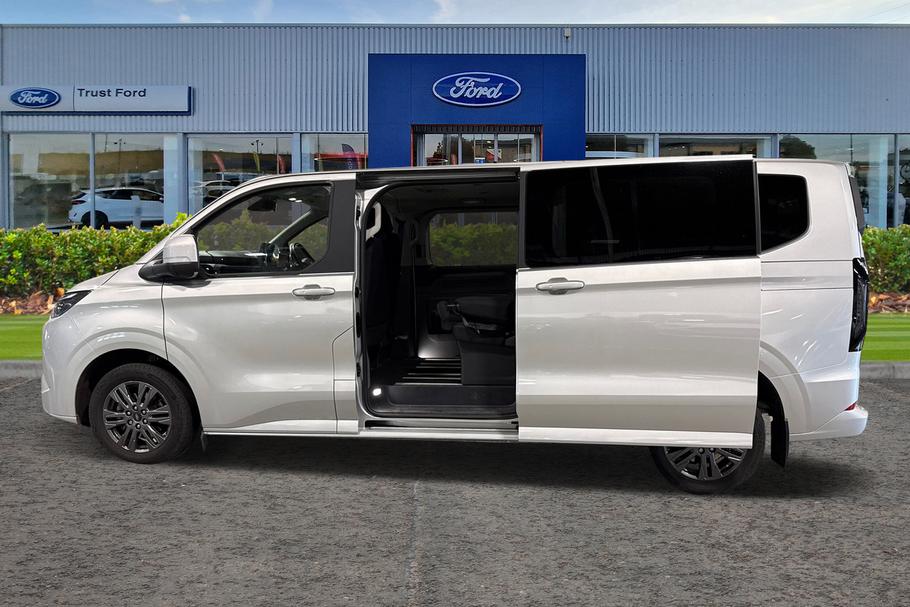 Used Ford TOURNEO CUSTOM 6