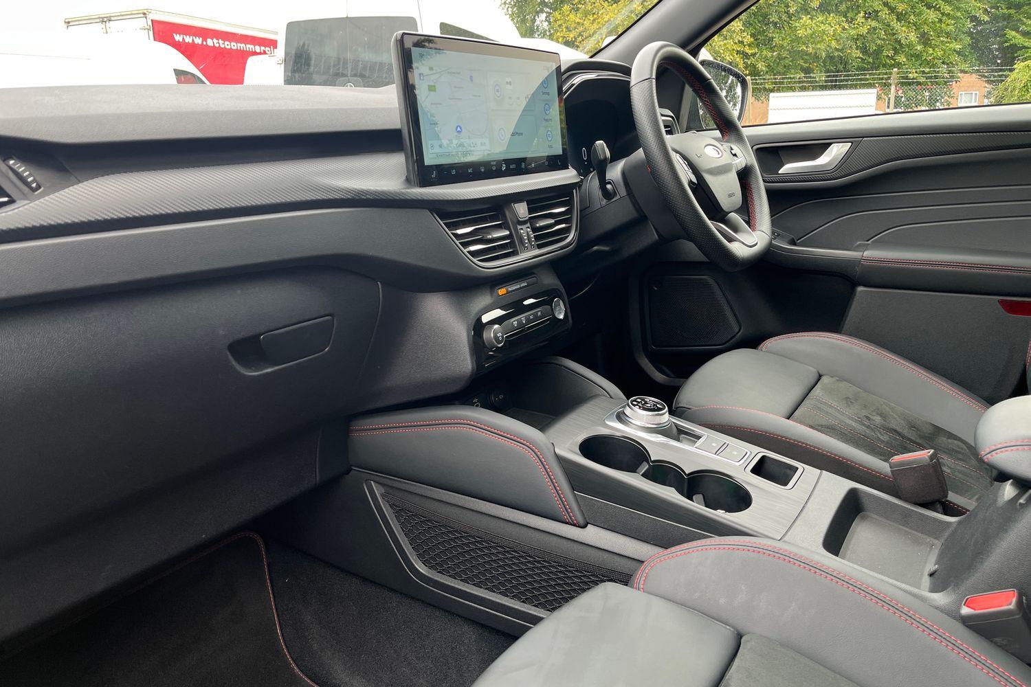 Ford KUGA Photo 17