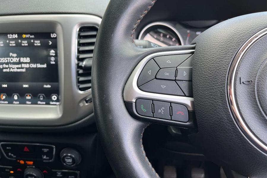 Jeep Compass Photo autoimg-08a1e3848acc23057224654bf0e87aef0e572d24.jpg