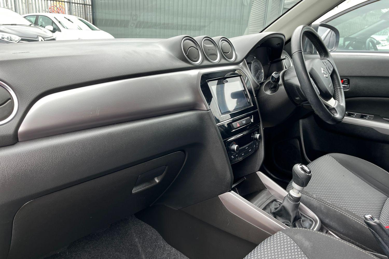 Suzuki Vitara Photo 17