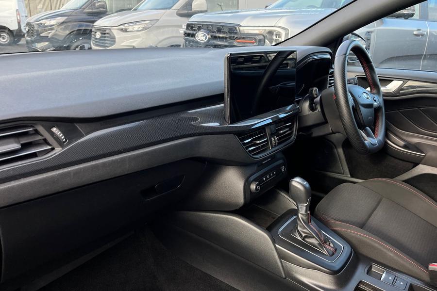 Ford FOCUS Photo autoimg-08a338438d1e648d32251ee821d5fab4a891a3a1.jpg