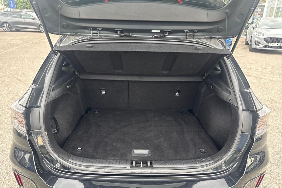 Kia CEED Photo autoimg-08a36ba65f0590fa915b29c716f456d854920d3c.jpg