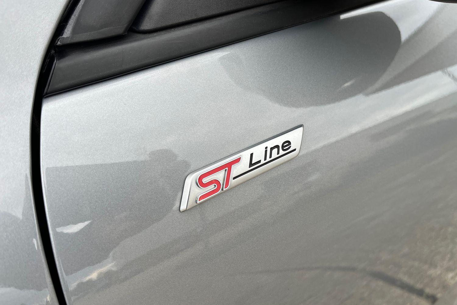 Ford KUGA Photo 29