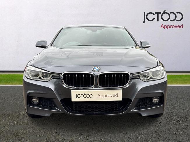 BMW 3 Series Photo 8