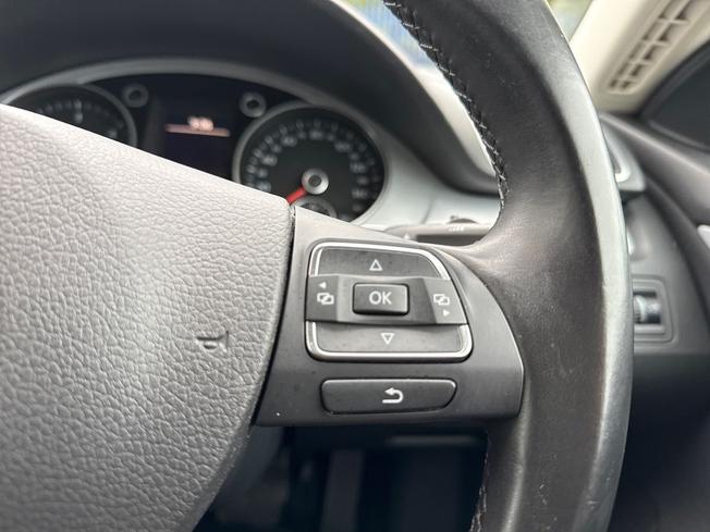 VOLKSWAGEN CC Photo 17