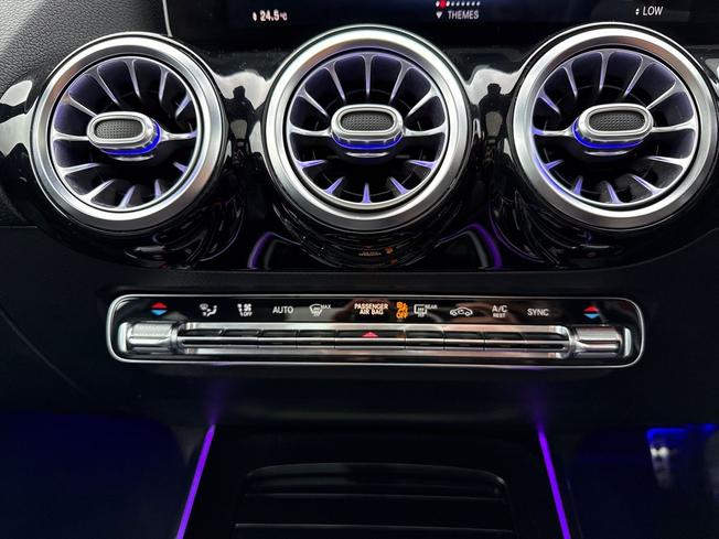 MERCEDES-BENZ B Class Photo 36
