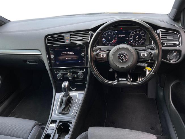 VOLKSWAGEN Golf Photo 10