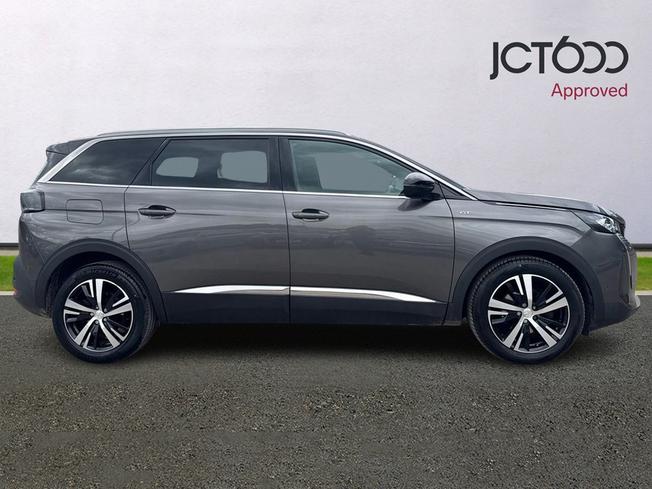 PEUGEOT 5008 Photo 4