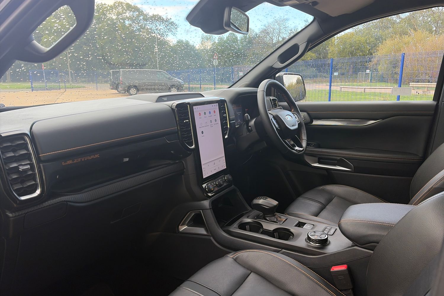 Ford RANGER Photo 2