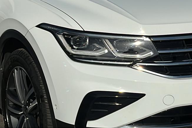 VOLKSWAGEN Tiguan Photo 19