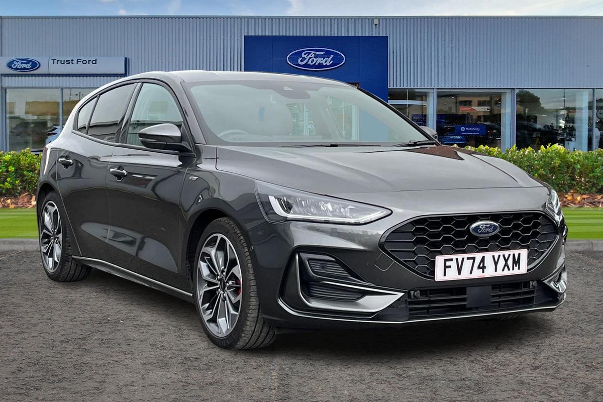 Ford Focus listing photo