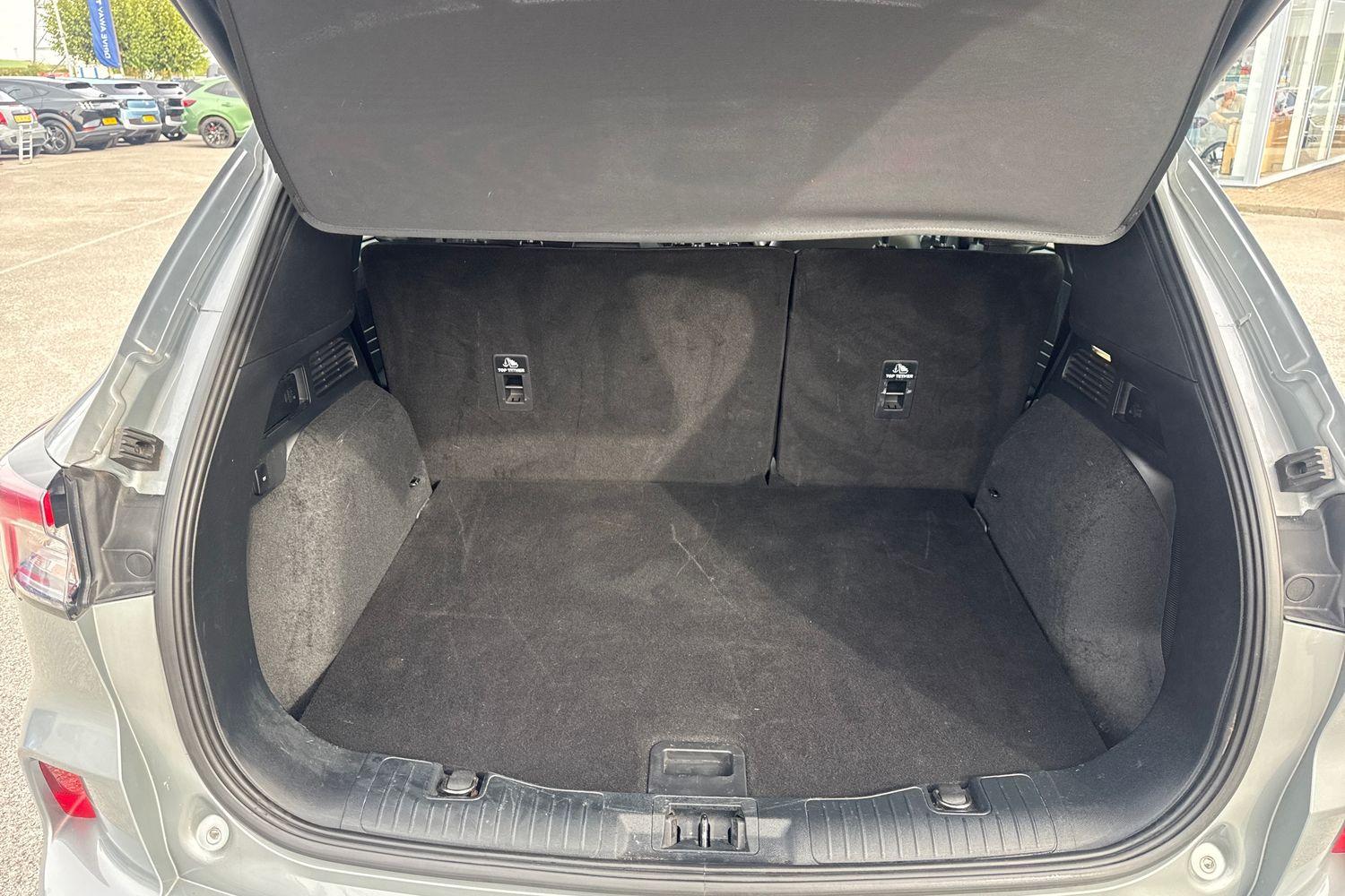 Ford KUGA Photo 20