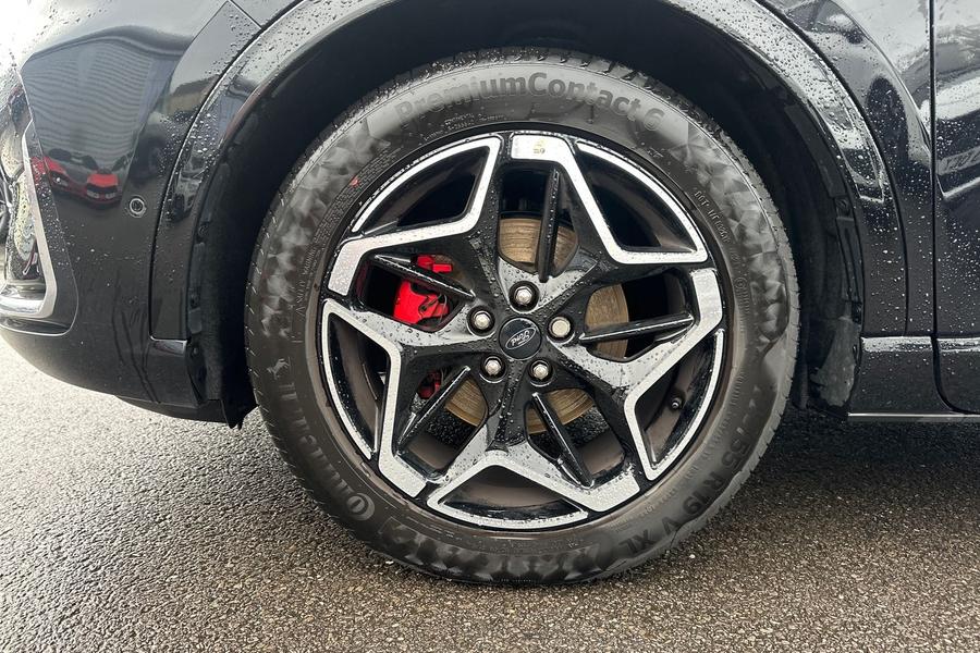 Ford KUGA Photo autoimg-08c0014736dcf156d45f3bec24fb90f3fb5ca8d0.jpg