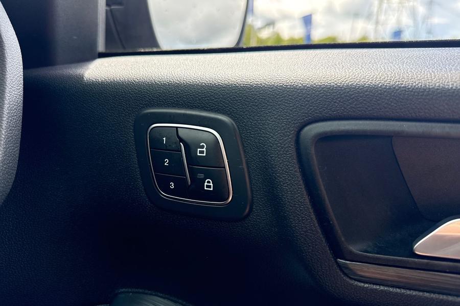 Ford KUGA Photo autoimg-08c11c3523b594802764f6ec9b887e480a88e024.jpg