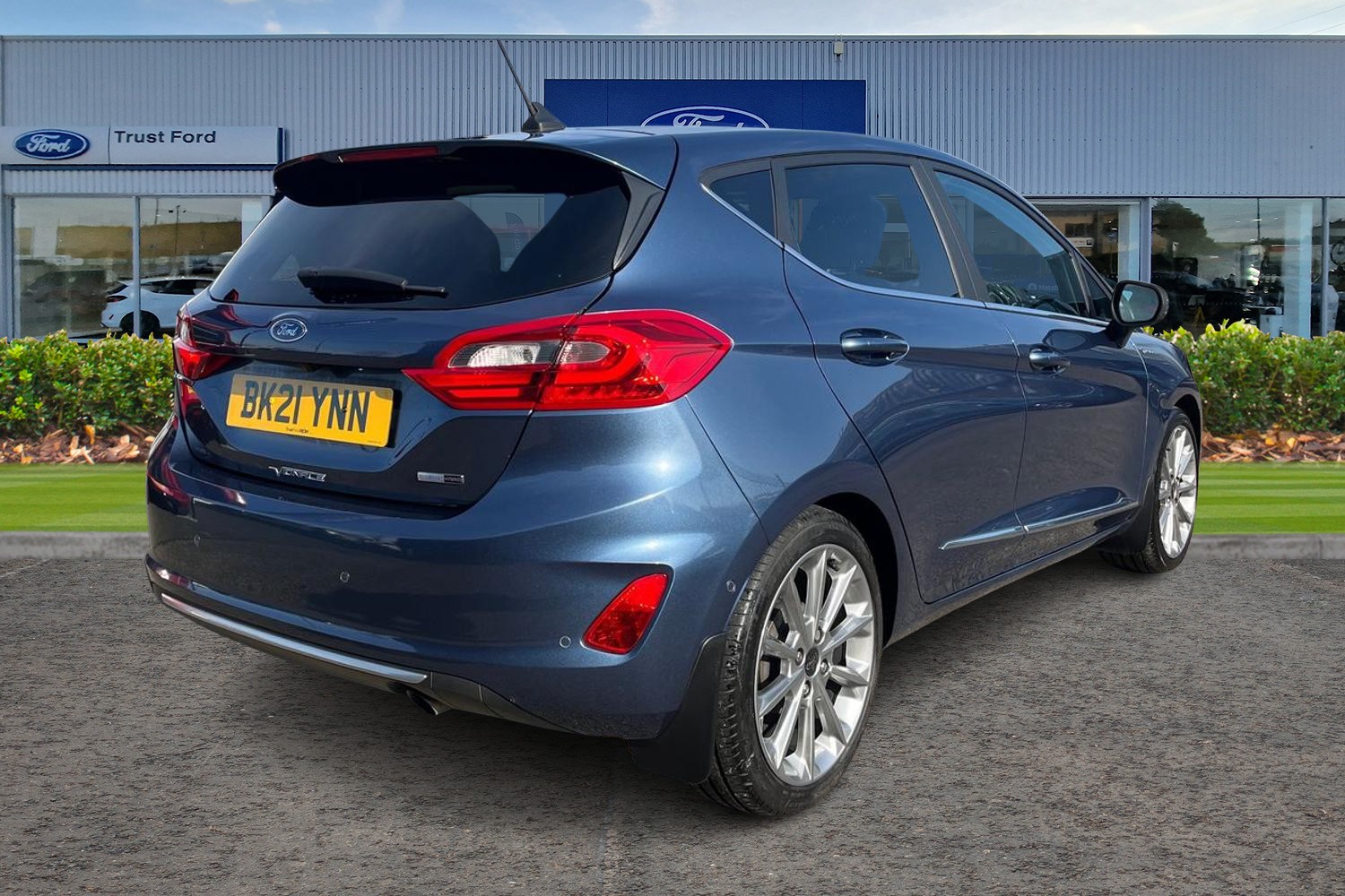Ford FIESTA Photo 3