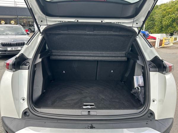 Peugeot 2008 Photo autoimg-08cd1d3b389f68a10e2ee69cbbe63109008bc93a.jpg