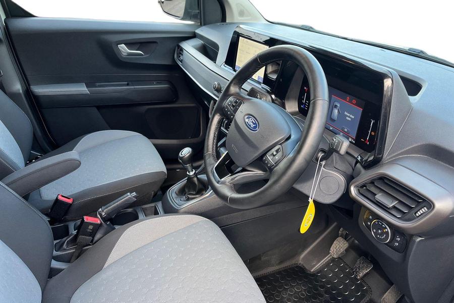 Ford TRANSIT COURIER Photo autoimg-08d16204d75a636618a7f0d354069276d944bfd3.jpg