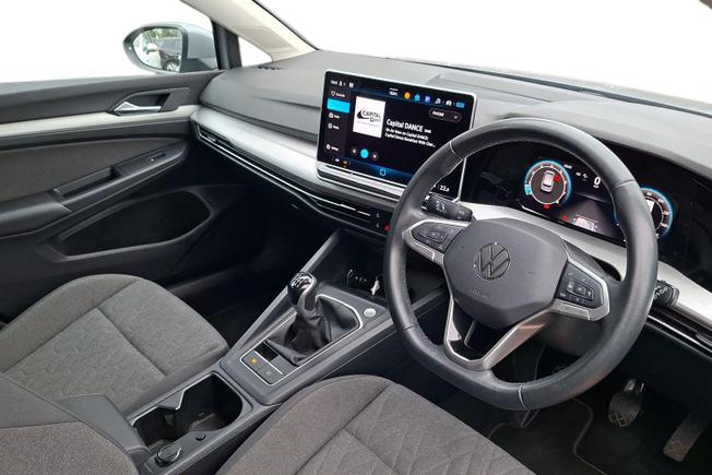VOLKSWAGEN Golf Photo 6