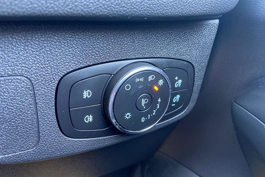 Ford FOCUS Photo autoimg-08d53fe7379003d0e3d36e310777a0454a2649a9.jpg